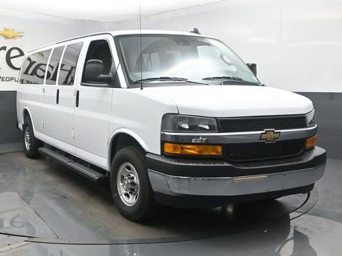 New 2025 Chevrolet Express 3500 LT w/ LT Preferred Equipment Group RWD image 30