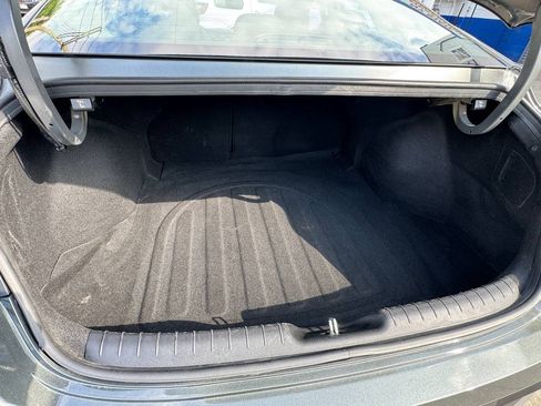 Used 2025 Hyundai Elantra SEL FWD image 18