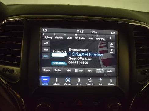 Used 2018 Jeep Grand Cherokee Laredo AWD/4WD image 19