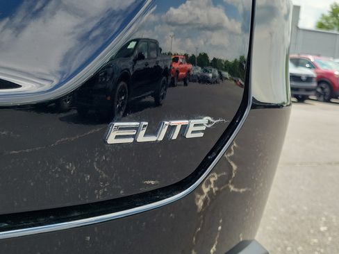 Used 2024 Honda Pilot Elite image 7