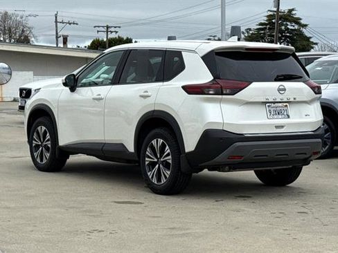 Used 2023 Nissan Rogue SV image 5
