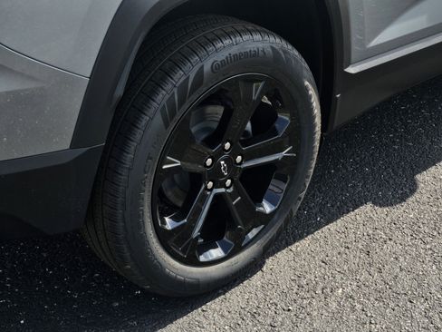 New 2026 Chevrolet Equinox LT w/ Midnight Edition FWD image 7