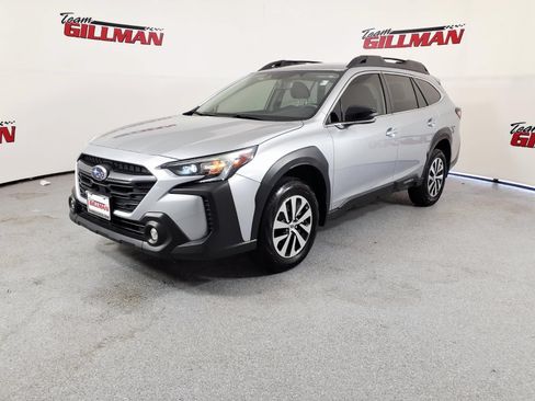 Certified 2025 Subaru Outback Premium w/ Popular Package #1A AWD/4WD image 3