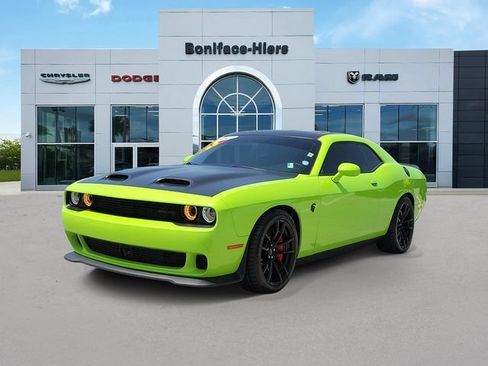 Used 2023 Dodge Challenger SRT Hellcat RWD image 3