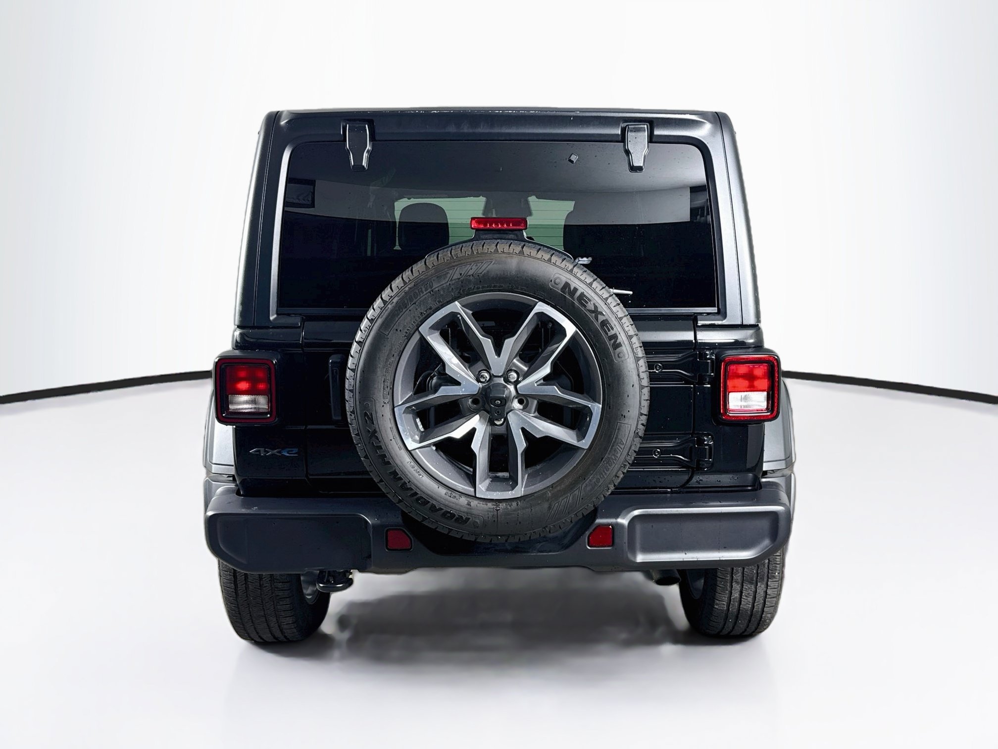 Used 2025 Jeep Wrangler Unlimited Sport S 4xe w/ Convenience Group AWD/4WD image 29