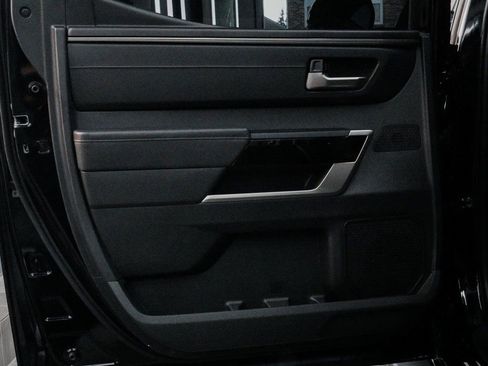 Used 2025 Toyota Tundra Limited image 14