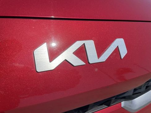 Used 2023 Kia Forte LXS w/ LXS Technology Package FWD image 28