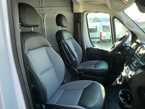 Used 2025 RAM ProMaster 2500 w/ Power Group image 19