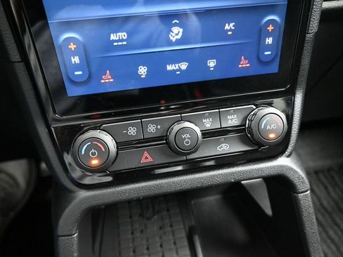 Used 2024 Ford Ranger XLT w/ Equipment Group 301A High image 22