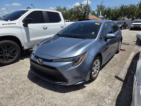 Used 2024 Toyota Corolla LE FWD image 3