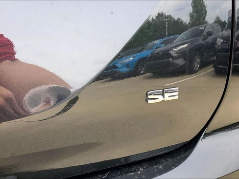 Used 2024 Mitsubishi Outlander SE FWD image 10