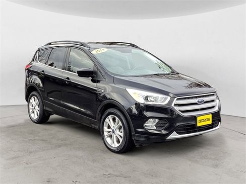 Used 2019 Ford Escape SEL image 7