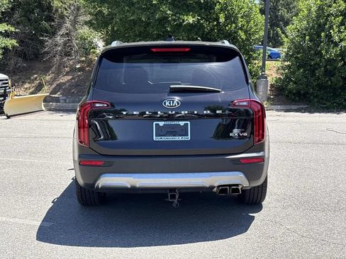 Used 2021 Kia Telluride EX w/ EX Premium Package FWD image 3