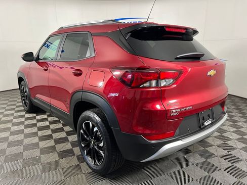 Certified 2021 Chevrolet TrailBlazer LT w/ Convenience Package AWD/4WD image 3