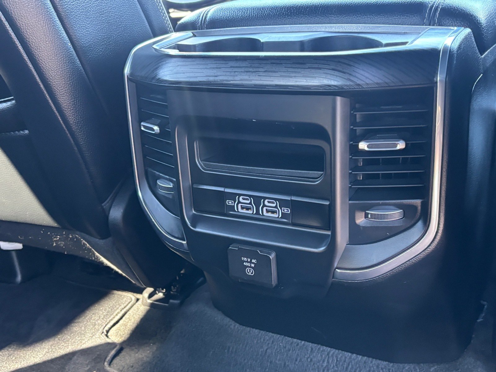 Used 2024 RAM 1500 Laramie RWD image 29