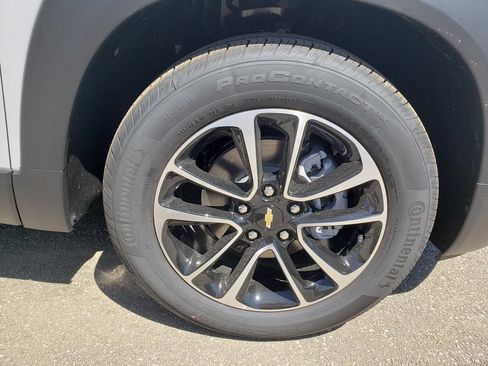 New 2026 Chevrolet TrailBlazer LT w/ Convenience Package FWD image 34