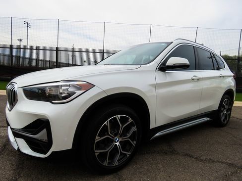 Used 2020 BMW X1 sDrive28i w/ Convenience Package image 2
