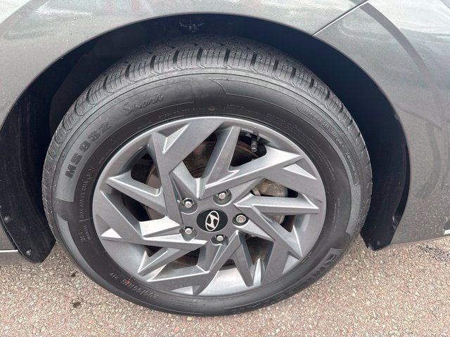 Used 2024 Hyundai Elantra SEL FWD image 33