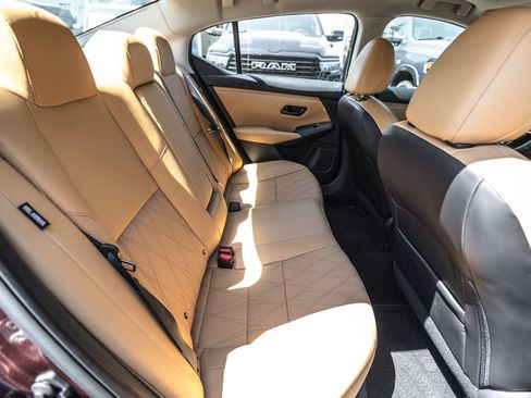 Used 2025 Nissan Sentra SV w/ SV Premium Package FWD image 29