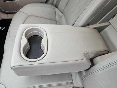 Used 2010 Cadillac CTS Luxury image 36