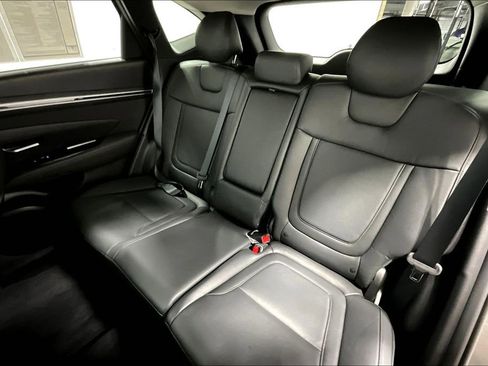 Used 2024 Hyundai Tucson Limited image 35