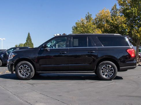 Used 2024 Ford Expedition Max XLT image 4