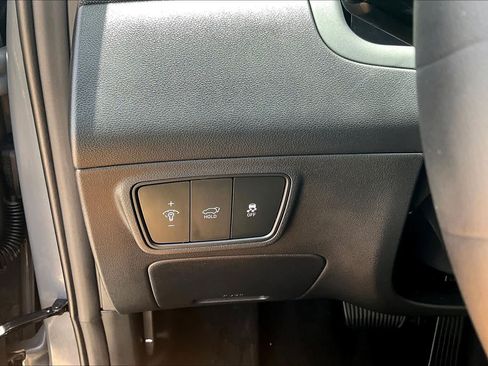 Certified 2024 Hyundai Tucson SEL w/ Convenience Package FWD image 32
