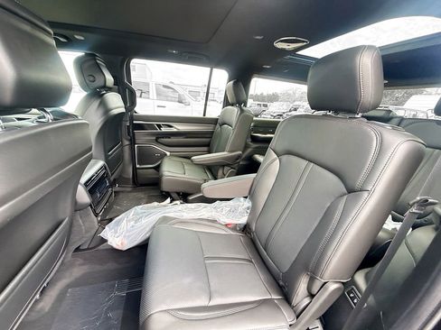 New 2026 Jeep Grand Wagoneer 2WD image 26
