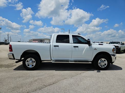 Used 2024 RAM 3500 Tradesman w/ Towing Technology Group AWD/4WD image 2