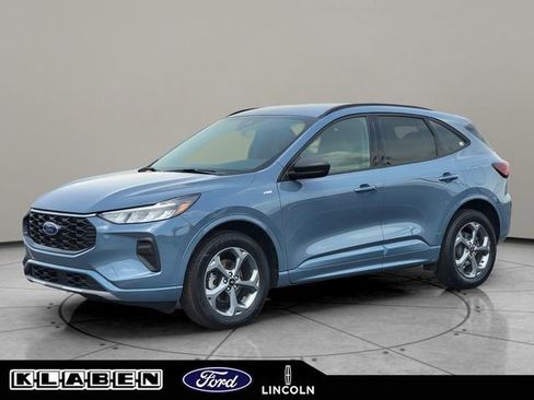 Certified 2023 Ford Escape ST-Line w/ Tech Pack #1 AWD/4WD image 1