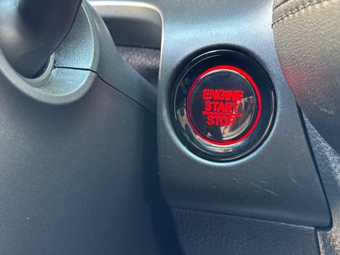 Used 2023 Honda HR-V LX image 16