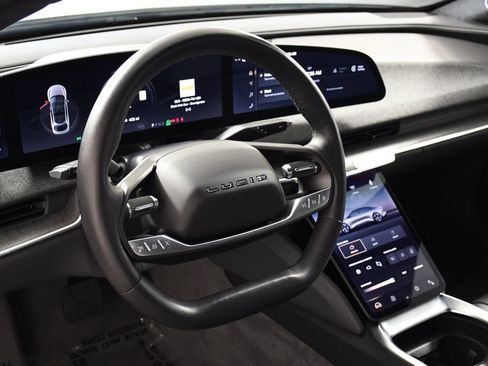 Used 2024 Lucid Air Touring AWD/4WD image 13
