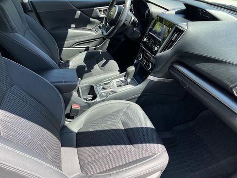 Used 2019 Subaru Forester Premium AWD/4WD image 23