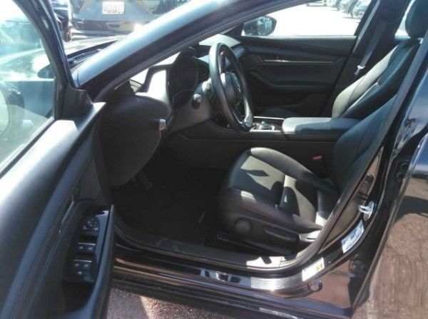 Used 2024 MAZDA MAZDA3 s FWD image 3