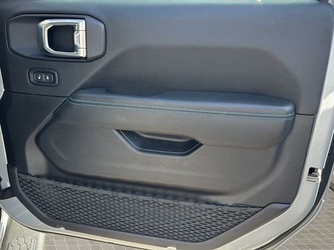 Used 2024 Jeep Wrangler High Altitude image 36