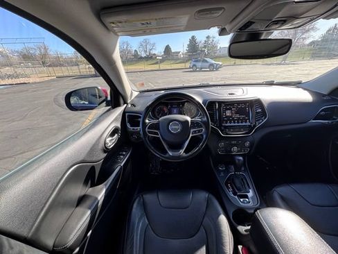 Used 2021 Jeep Cherokee Limited w/ Elite Package AWD/4WD image 15