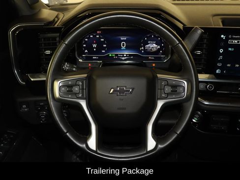 Used 2025 Chevrolet Silverado 1500 RST AWD/4WD image 7