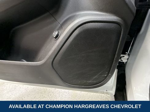 Certified 2023 GMC Acadia SLE w/ Driver Convenience Package image 32