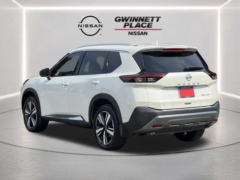 Certified 2023 Nissan Rogue SL w/ SL Premium Package AWD/4WD image 24