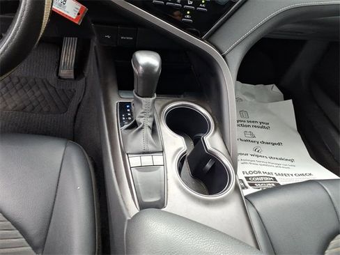 Used 2023 Toyota Camry SE image 15