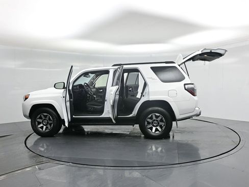 Used 2024 Toyota 4Runner TRD Off-Road image 34