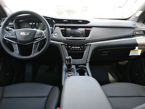 New 2026 Cadillac XT5 Premium Luxury w/ Driver Assist Package image 7