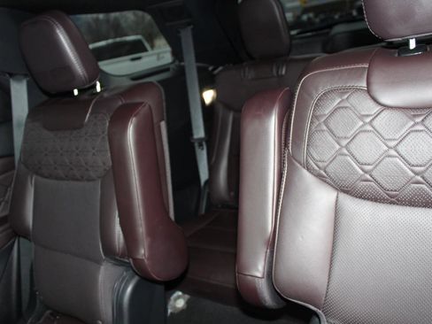 Used 2025 Ford Explorer Platinum w/ LUX Leather Package AWD/4WD image 65