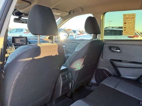 Certified 2023 Nissan Rogue SV image 32