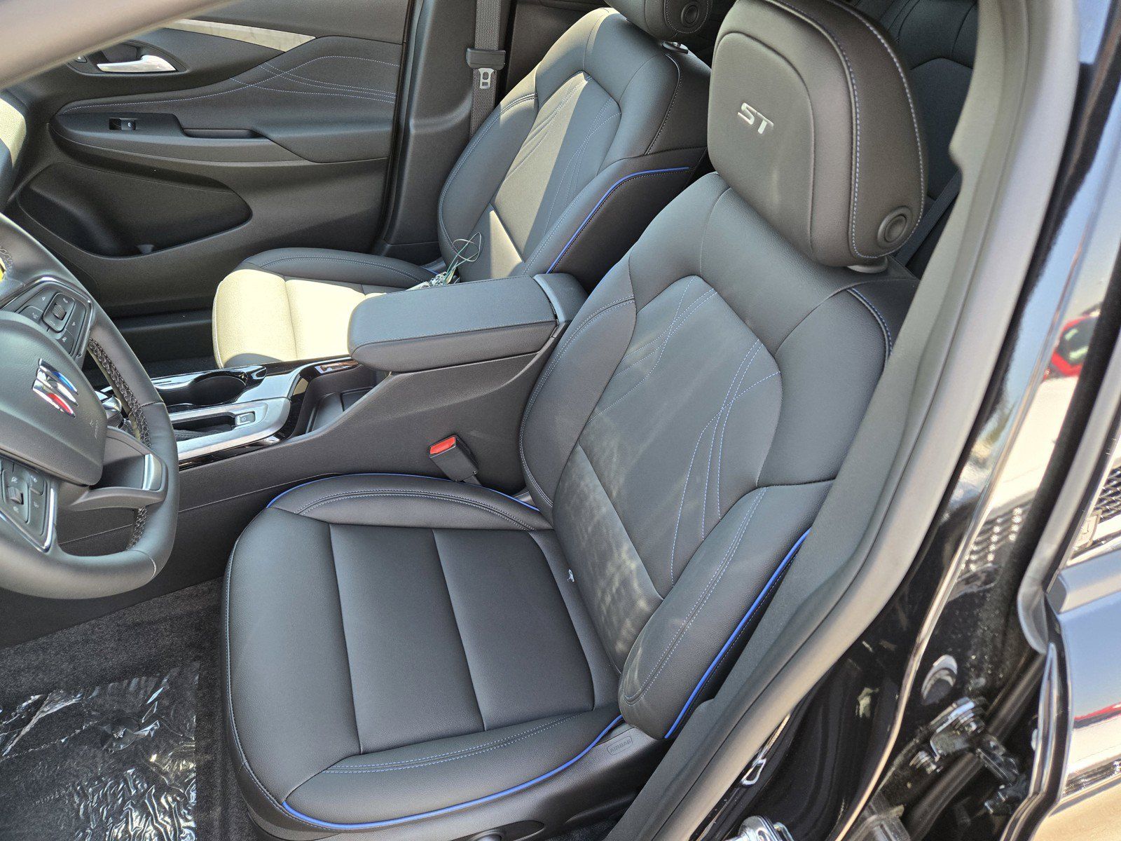 New 2026 Buick Envista Sport Touring w/ Convenience I Package FWD image 9