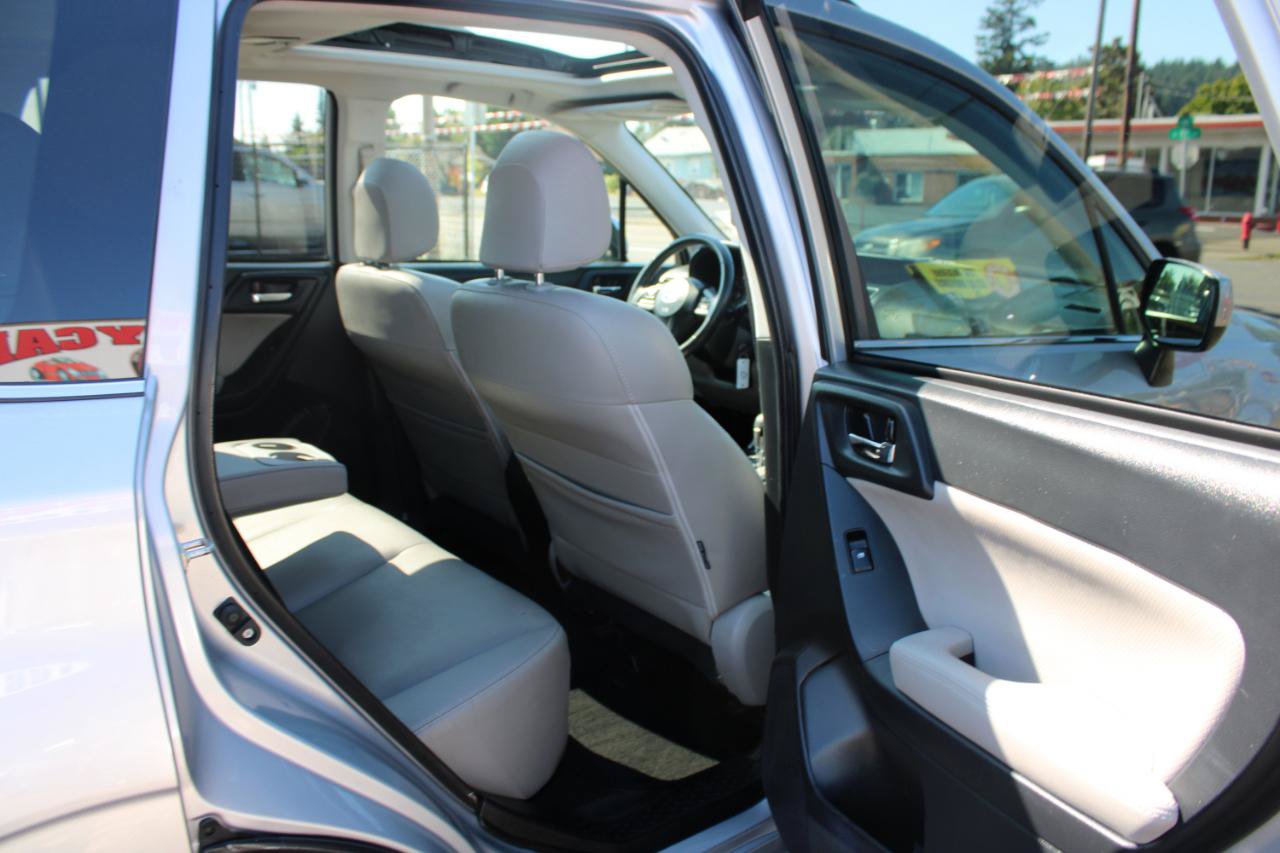 Used 2016 Subaru Forester 2.5i Limited w/ Popular Package #2 AWD/4WD image 15