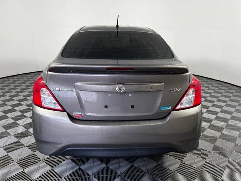 Used 2016 Nissan Versa SV FWD image 6