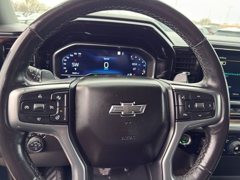Used 2023 Chevrolet Silverado 1500 RST image 18