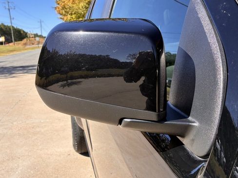 Certified 2021 Chevrolet Colorado LT image 6