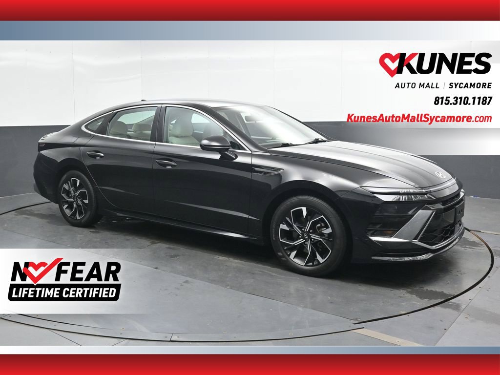 Used 2025 Hyundai Sonata SEL FWD image 1